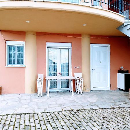 Cozy Cottage For 4 Λάβδα Εξωτερικό φωτογραφία